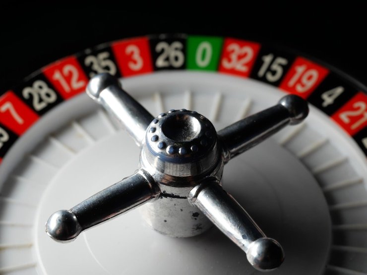 Live table view of the Andar Bahar card game on the rbazzi platform